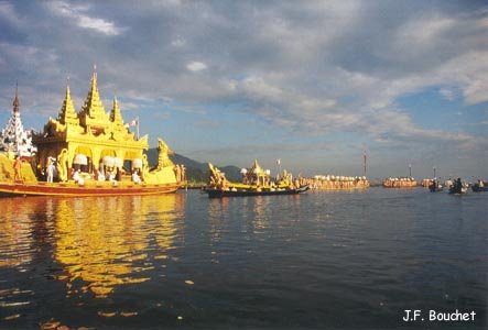 photo Myanmar (ex Birmanie) Fête sur le lac Inlé