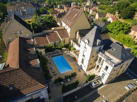 Hôtel le Renoir à Sarlat vue aérienne