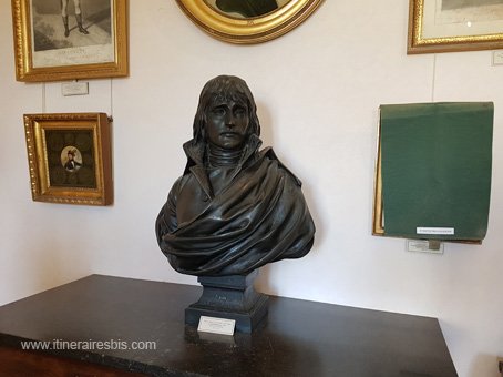 Visite sur l'ile d'Aix buste de Napoléon Bonaparte