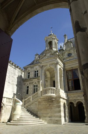 photo hotel de ville de la rochelle feux d'artifice
