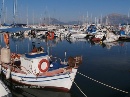 Visite de Patras le port de plaisance