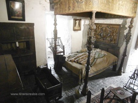 Visite du Château du Bunratty la chambre du Comte