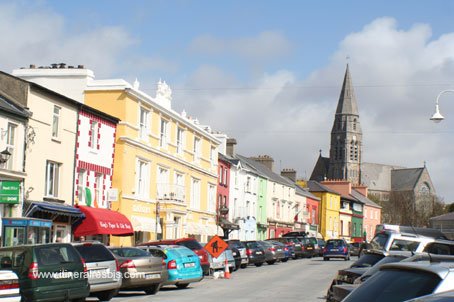 Visiter la ville de Clifden ses maisons colorées