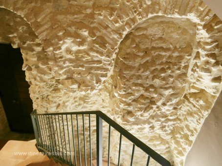 Visiter Grottammare escalier de l'une des tours