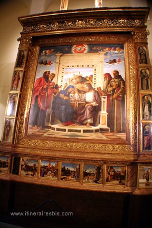Visiter Pesaro le palais Mosca couronnement de la Vierge peint par Bellini
