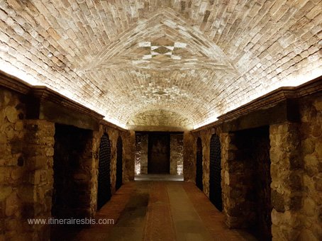Visite des caves Cascina Chicco les superbes caves