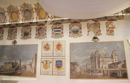 Visite de la ville de Ferrare Blasons des nobles de Ferrare