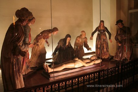 Visite de la ville de Ferrare Eglise del Gesù sculptures polychromées