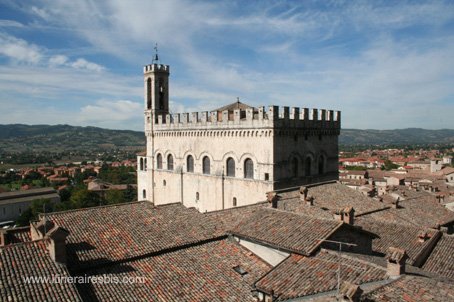 Visite de Gubbio photo de la Logge dei Tiratori